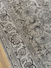 Load image into Gallery viewer, Vintage Tabriz 9’11” x 12’9”