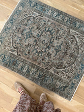 Load image into Gallery viewer, Antique Heriz 3’9” x 4’5”