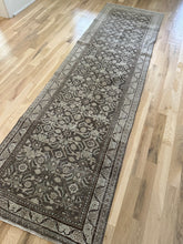 Load image into Gallery viewer, Vintage Mahal 3’1” x 10’