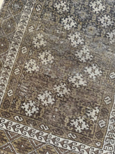 Load image into Gallery viewer, Antique Shiraz 2’9” x 3’7”