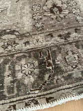 Load image into Gallery viewer, Antique Tabriz 4’3” x 5’9”