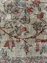 Load image into Gallery viewer, Vintage Turkish 8’ x 10’1”