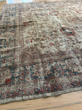 Load image into Gallery viewer, Vintage Turkish 8’ x 10’1”