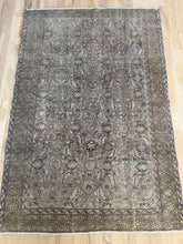 Load image into Gallery viewer, Antique Malayer 4’2” x 6’3”