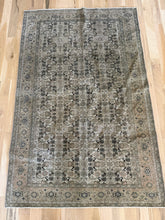 Load image into Gallery viewer, Vintage Kayseri 3’9” x 5’10”
