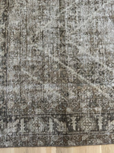Load image into Gallery viewer, Antique Tabriz 4’2” x 6’1”