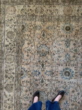 Load image into Gallery viewer, Vintage Turkish 7’3” x 9’11”