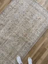 Load image into Gallery viewer, Vintage Turkish 3’11” x 6’9”