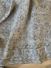 Load image into Gallery viewer, Vintage Turkish 6’9” x 10’9”