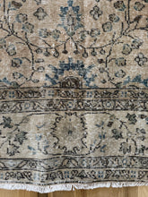 Load image into Gallery viewer, Vintage Turkish 7’3” x 9’11”