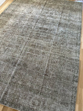 Load image into Gallery viewer, Antique Tabriz 8’2” x 11’5”