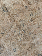 Load image into Gallery viewer, Vintage Turkish 7’2” x 10’7”