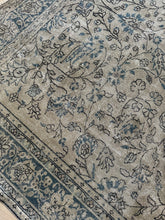 Load image into Gallery viewer, Vintage Turkish 8’1” x 10’9”