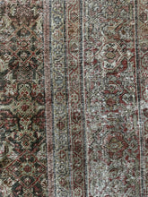 Load image into Gallery viewer, Antique Mahal 9’6” x 12’3”