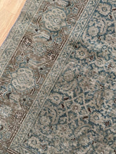 Load image into Gallery viewer, Antique Tabriz 4’7” x 6’2”
