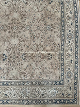 Load image into Gallery viewer, Vintage Kayseri 7’8” x 11’9”