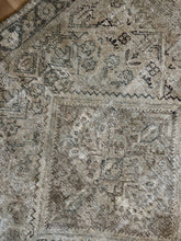 Load image into Gallery viewer, Antique Mahal 4’ x 6’6”