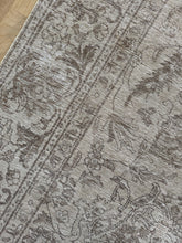 Load image into Gallery viewer, Vintage Tabriz 9’5” x 11’