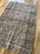 Load image into Gallery viewer, Antique Tabriz 4’2” x 6’1”