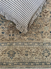 Load image into Gallery viewer, Vintage Kayseri 6’5” x 9’7”