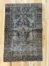 Load image into Gallery viewer, Antique Malayer 2’7” x 4’