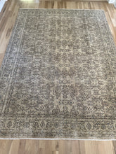 Load image into Gallery viewer, Vintage Turkish 7’2” x 9’8”