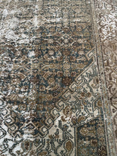 Load image into Gallery viewer, Antique Malayer 3’ x 9’10”