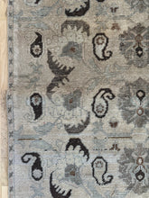 Load image into Gallery viewer, Vintage Turkish 3’6” x 6’8”