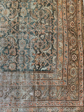 Load image into Gallery viewer, Antique Mahal 4’9” x 9’5”