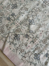 Load image into Gallery viewer, Vintage Turkish 5’10” x 9’3”