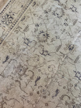 Load image into Gallery viewer, Vintage Turkish 7’ x 10’7”