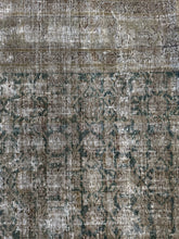 Load image into Gallery viewer, Antique Malayer 6’10” x 10’3”