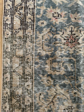 Load image into Gallery viewer, Vintage Turkish 3’11” x 6’
