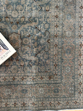 Load image into Gallery viewer, Vintage Tabriz 7’ x 10’3”