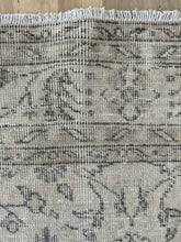 Load image into Gallery viewer, Vintage Turkish 7’3” x 10’2”