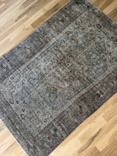 Load image into Gallery viewer, Antique Malayer 4’ x 5’10”