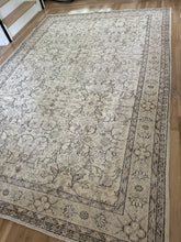 Load image into Gallery viewer, {ON HOLD} Vintage Turkish 7’ x 10’5”
