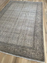 Load image into Gallery viewer, Vintage Kayseri 6’5” x 9’1”