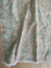 Load image into Gallery viewer, Vintage Persian Sumak 3’4” x 4’8”