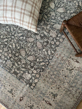 Load image into Gallery viewer, Vintage Kayseri 8’4” x 11’11”