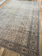 Load image into Gallery viewer, Vintage Kayseri 7’7” x 11’5”