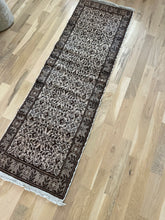 Load image into Gallery viewer, Vintage Turkish 1’11” x 6’3”