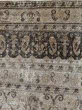 Load image into Gallery viewer, Vintage Doroksh 8’10” x 12’3”