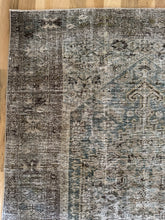 Load image into Gallery viewer, Antique Malayer 4’ x 5’10”