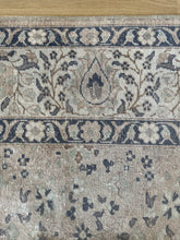 Load image into Gallery viewer, Vintage Kayseri 7’8” x 10’9”