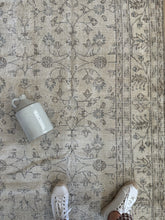 Load image into Gallery viewer, Vintage Turkish 7’3” x 10’2”