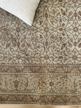 Load image into Gallery viewer, Vintage Kayseri 6’5” x 9’2”