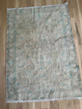 Load image into Gallery viewer, Vintage Persian Sumak 3’4” x 4’8”