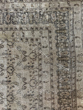 Load image into Gallery viewer, Vintage Doroksh 8’10” x 12’3”