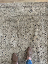 Load image into Gallery viewer, Vintage Kayseri 7’10” x 11’7”